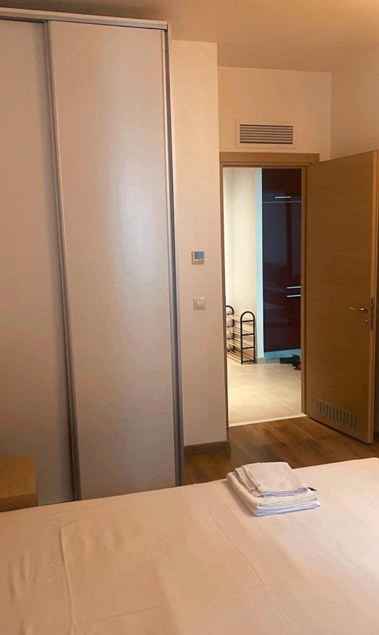 Dmt Apartament Rin Grand บูคาเรสต์ ภายนอก รูปภาพ